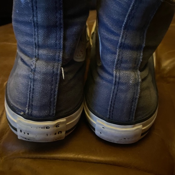 White converse sneakers size 8 - Picture 7 of 15